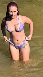 Sophiee_Hill Sunny day 🌈 Foto 3