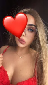 Public de Bayan-Queen  2 Imagens