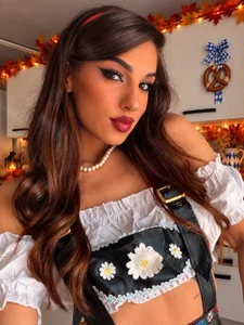 IrisMonn Oktoberfest vibes🍻 slika