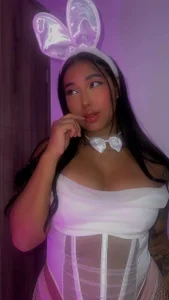 your little bunny 2 🥵🔥 od melanieecox  3 snímek