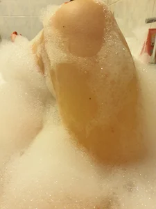 moistmilf Public Pic 3