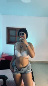 Lhana_fox Would you like me to get one of these outfits for you? 🥰 Bilde 2