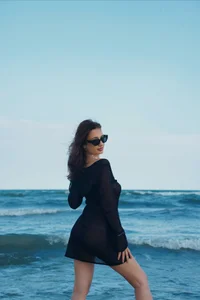 MayaSpringXs Sun, Sea & Me sexfoto 1