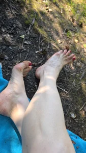 LissyJainsのMy toeの 2枚の写真