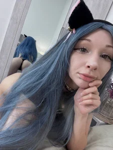 hannaxo1 Blue light - blue hair 💙 Pic 8