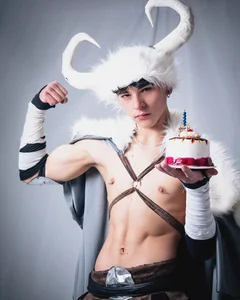 happy birthday to me 🫶🏼 de Luke_Howland  Imagens