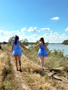 RollingGirls We ran away in the field to play 🥵👿 사진 9