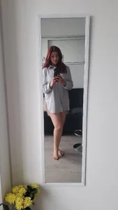 zamihoney 👀 Lo que ves aquí es solo una probadita… lo mejor viene en vivo 😉  2টি ছবি