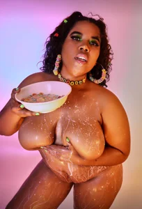 Your_big_ebony_goddness kullanıcısının More of my world ! albümü -  6 fotoğraf