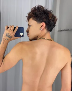 stevennavarro back รูป 