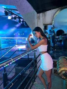 veronica_taylor1 Public Pic 3