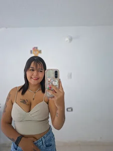 Yireth_Sexi 🦋 Poză 3