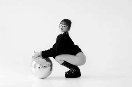 Molly_Platt I’m like a summer cocktail today - sweet, cool, and a little strong Pic 6