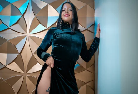 Charlotte_Myers Happy new year ♥ Pic 2