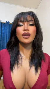 _Mia_Malkova_のMia の 2枚の写真