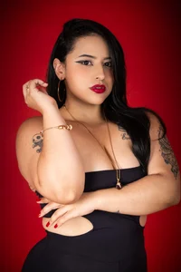 EmmaWalkerr_ Red ❤️ Pic 7