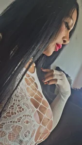 missbratzboobs morbid white for you Foto 7