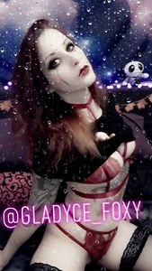 Gladyce_Foxy Public Pic