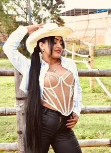 Renata_wilsom You would like to ride Pic 2