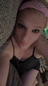 SexyBlondMandy: Public ( 4 фото)