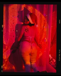 Goddess-Love-のMerry Christmas,thank you for your support….i love you all, thank you❤️‍🔥の 4枚の写真