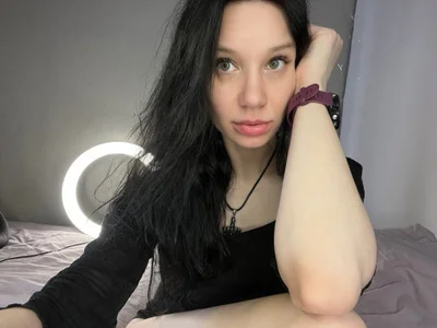 meet some Kat de s1lent__v0iD  photos