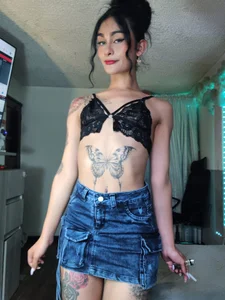 daayan_foxx 🏳️‍⚧️ Gambar