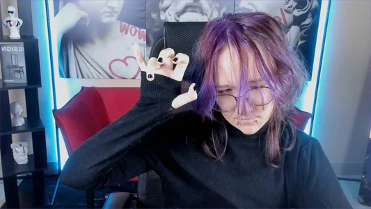 Sylvia_Reed Public Pic 2