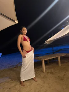 Mia_mystic_ How about we go to the beach together at night? 😈🍆 Foto 2