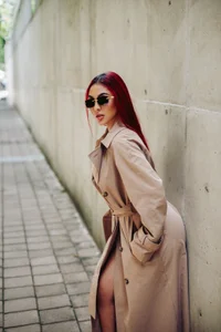 AmmyScott Sun, street, and overcoat 🕶 Hình 3