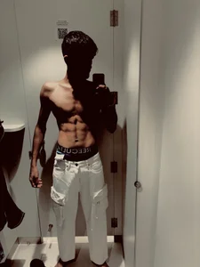 XHUNK_777's XXX Nude Photo 5