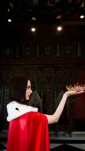 MarieKarma royal look Pic