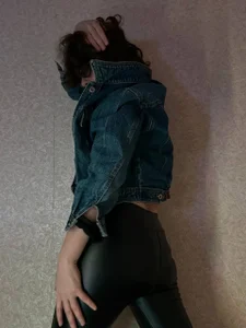 Miss_Amberr get on your knees baby зображення 6