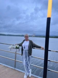 roxana_brooksのInvite me out on a date in the parkの枚の写真