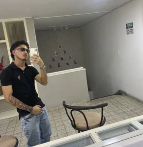 Kriss_Edwards Kriss GANG Pic