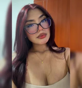Daphne_Peterson Daphne 🥵 Pic 2