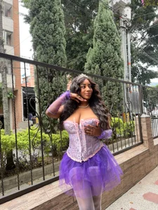 charlottebrowns_のPrincess on Halloween👑の 7枚の写真