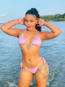 Gia__Scott_ Public slika 6