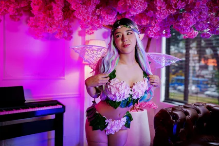 Amara_Davis1 The solution to your stress has arrived, your favorite fairy 💖🔥💋 Foto 2