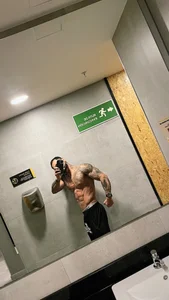 brooklyn- Adore my body and make me happy  2. fénykép