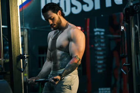 Damian_Risk Gym time Pic 2