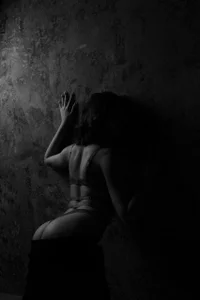 AnnaNoir Dark side of the moon Bilde 3