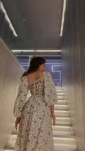 _Lily_Moon_ I love wearing dresses Foto