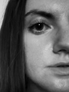 ava_mystic_ Fragments of tenderness in gray 🫦  5টি ছবি