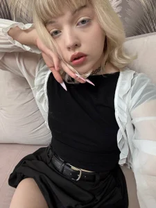 ZazaLiya pretty angel Pic