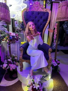 lucia_lorenz Party and elegant 💕 Pic