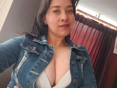 Alana_steel_1 Public Foto 5