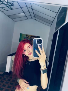 april_jones05 Mmmm🖤🙈  2. fénykép