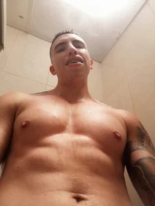 Adam_Hudsond Public Pic 2