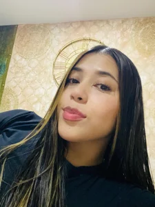 ExoticaScarlett Public Foto 2